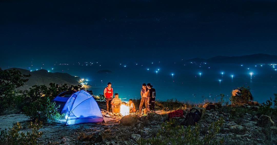 Cảnh Đêm Đà Lạt Camp LangBiang